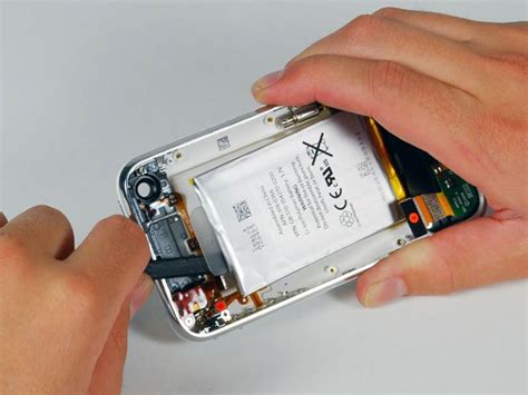 iPhone 3GS Battery Replacement - iFixit Repair Guide