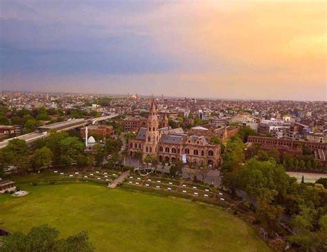 GCU Lahore in 10 Photos | Ravi Magazine