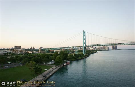 Aerial View of Ambassador Bridge and Riverside Park [DSC00… | Flickr