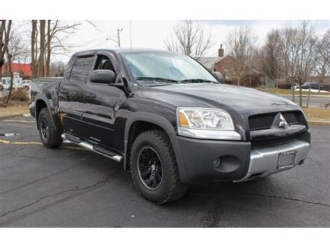 2006 Mitsubishi Raider DuroCross Double Cab 4x4 Data, Info and Specs ...