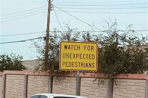 A Unique Traffic Sign You Probably Won't See in Many Texas Cities