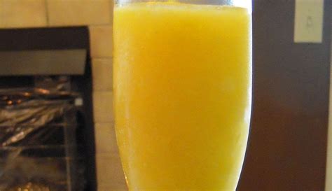 EKat's Kitchen: Mango Daiquiri Cocktail Recipe