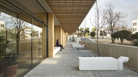 Gallery of Multipurpose Hospital Building in the Parc Sanitari Pere ...