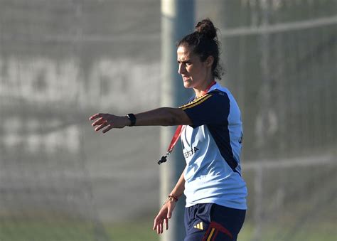 Spain women's national coach Tome acknowledges communication mistakes in team selection | Reuters