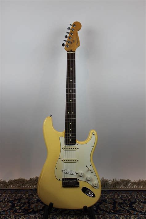 Lot - Fender Stratocaster Electric Guitar