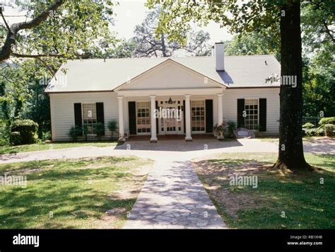 FDR Little White House is an historic site in Warm Springs, Georgia ...