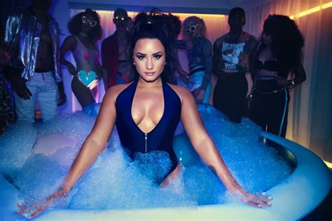 Demi Lovato – ‘Sorry Not Sorry’ Video: Watch – The Music Channel