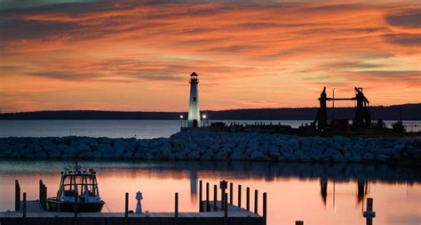 St. Ignace Lighthouse | Bing Wiki | Fandom