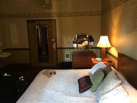 McMenamins Edgefield Rooms: Pictures & Reviews - Tripadvisor