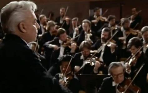 Berlin Philharmonic Orchestra play Beethoven’s Symphony No. 1 | andantemoderato.com