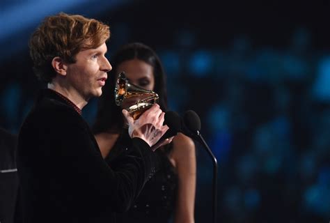 Sam Smith, Beck take top honours at 2015 Grammy Awards | CTV News