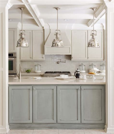 35 Two-Tone Kitchen Cabinets To Reinspire Your Favorite Spot In The House