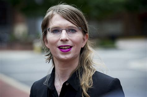 Judge orders Chelsea Manning released from jail - POLITICO