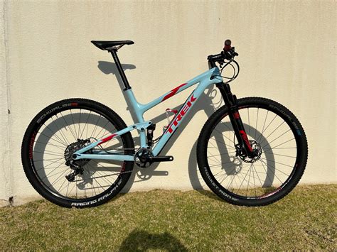 TREK Top Fuel 9.8 SL - R35,000 | Dual Suspension Mountain Bikes | Bike Hub