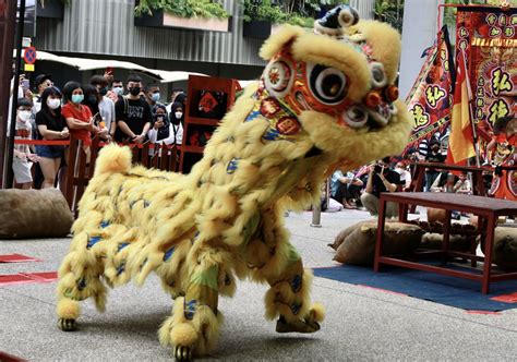 Lion dance troupes allowed to perform in Sarawak for CNY, Chap Goh Meh | The Star