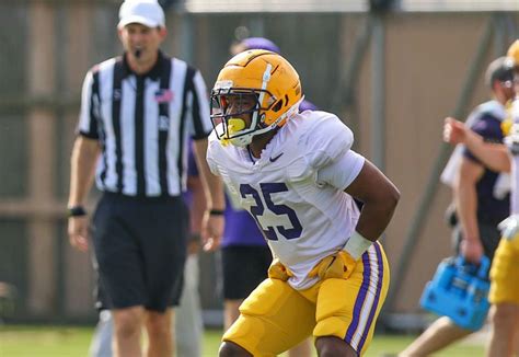 LSU football freshmen look to make 2023 impact – Crescent City Sports