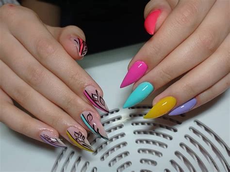 Acrylic or gel: Which nail extension should be your pick?