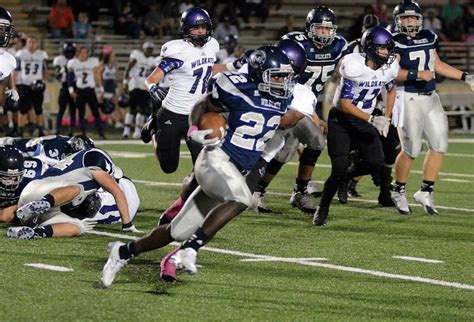 FOOTBALL: Willis hangs on to beat Tomball Memorial, 44-41