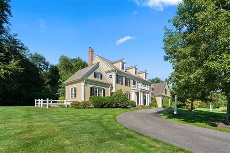 Wayland, MA Real Estate - Wayland Homes for Sale | realtor.com®