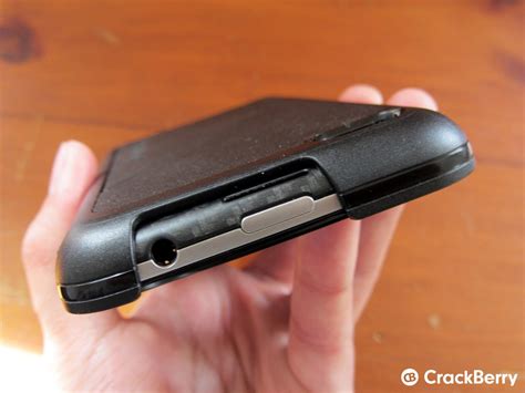 A closer look at the BlackBerry Z30 Transform Shell case | CrackBerry