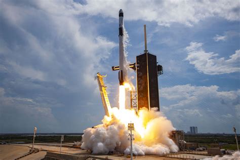 'Business-Space-SpaceX-launched-another-52-of-its-Starlink-internet ...