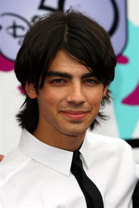 22 Pictures That Show Joe Jonas' Dramatic Hair Journey