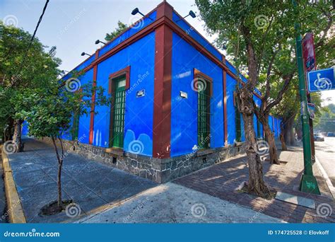 Coyoacan, Mexico-20 April, 2018: Frida Kahlo Museum Editorial Stock ...