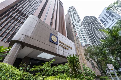 Singapore Bank Group Denies MAS Muzzled Talk on Wealth Inflows - Bloomberg