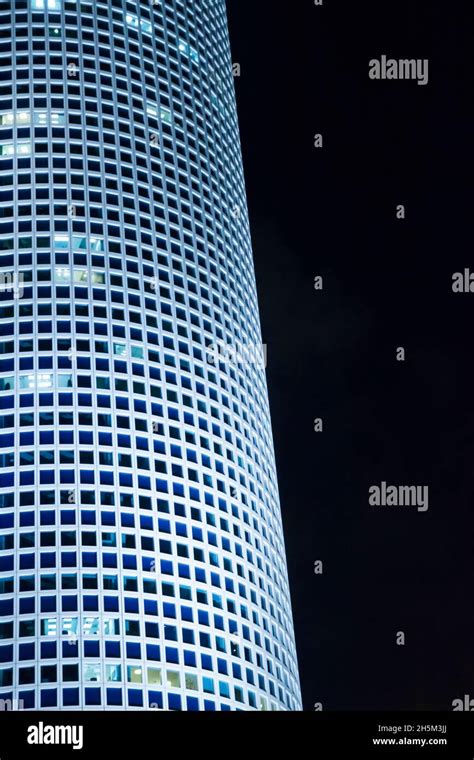 modern skyscraper at night Stock Photo - Alamy