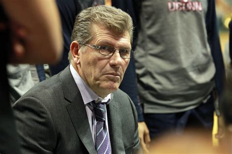 Geno Auriemma is totally right to call men’s college basketball ‘a joke ...