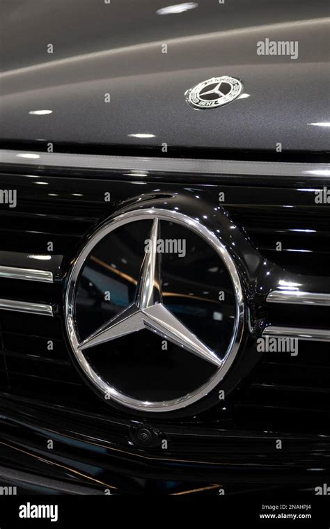 illustration Mercedes Benz logo in Paris, France on February 13, 2023. Photo by Eliot Blondet ...