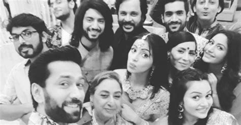 Photos & Videos: Ishqbaaz Cast Parties Hard | MissMalini