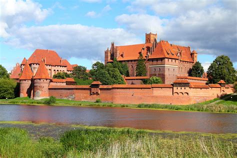 Malbork Castle | History, Description, & Facts | Britannica