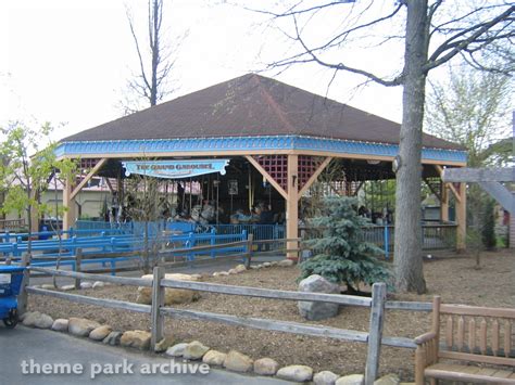 Grand Carousel at Geauga Lake | Theme Park Archive