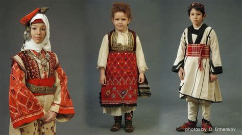 Traditional clothing: Bulgarian Folk Costume – Fashion ARTventures