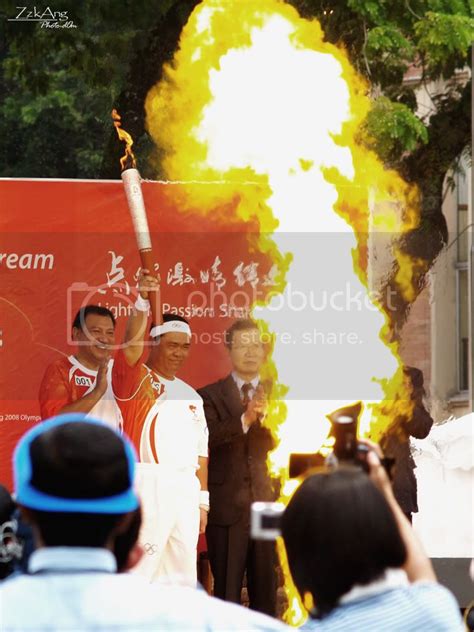 Beijing 2008 Olympic Torch Relay, Malaysia Leg: Part 2 : Alcove de Anggur