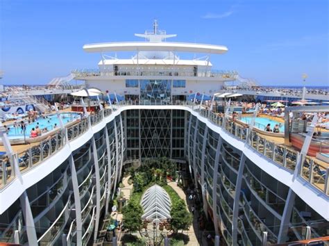 Royal Caribbean Oasis Class Ship Spotlight – Adria Wenz Destination ...