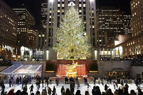 Viator VIP: Rockefeller Center Night Ice Skating, Top of Rock 2024 ...