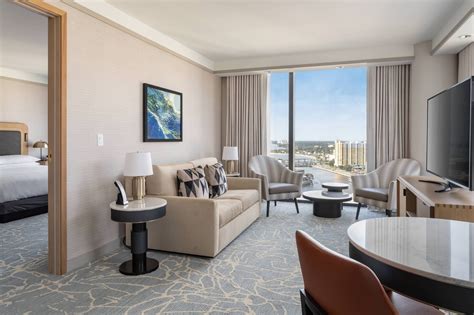 Accommodations in Tampa, FL | JW Marriott Tampa Water Street