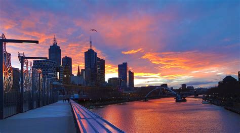 NixPixMix: SUNRISE IN MELBOURNE