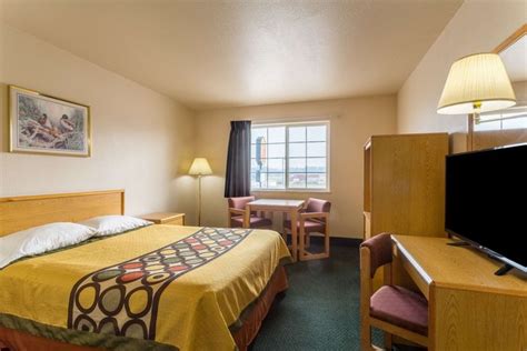 Super 8 Motel Hamilton Montana - Compare Deals