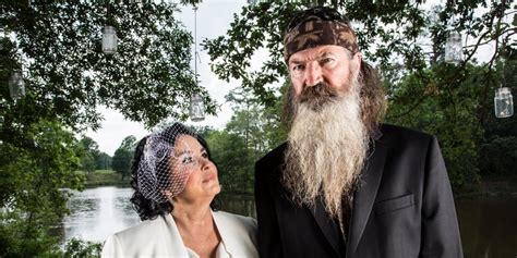 Phil Robertson Will Return To 'Duck Dynasty' Episodes In January | HuffPost