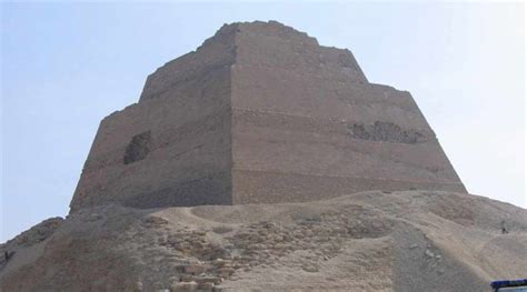 Meidum pyramid: facts, description, history, photo | Pyramids in Egypt