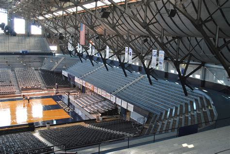 Hinkle Fieldhouse | A view of end court seating from the las… | Flickr