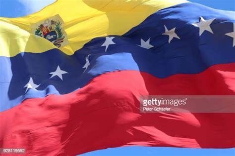 Venezuela Flag Colors Photos and Premium High Res Pictures - Getty Images