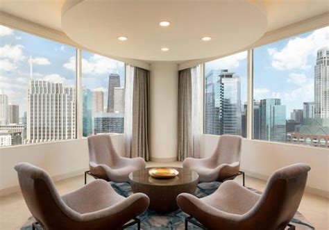 Swissotel Chicago from $97. Chicago Hotel Deals & Reviews - KAYAK