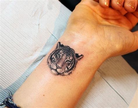 Tattoos Design Ideas: 36 Best Attractive Small Tattoos Design Ideas for men and women