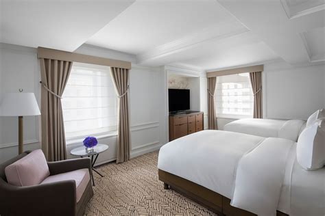 The Ritz-Carlton New York, Central Park Hotel – New York, NY, USA – Deluxe Room Double – TRAVOH