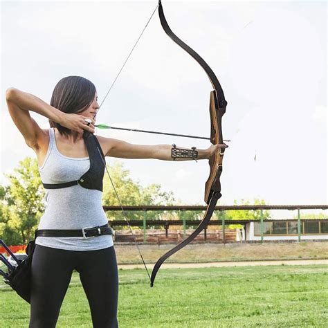 Best Recurve Bow 2023: Top 10 Bow and Arrows for Hunting & Archery