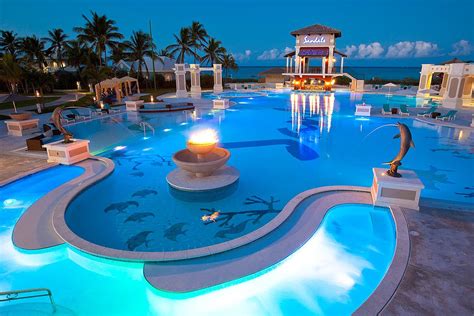 Exuma Hotels: Unveiling Luxury and Unforgettable Experiences